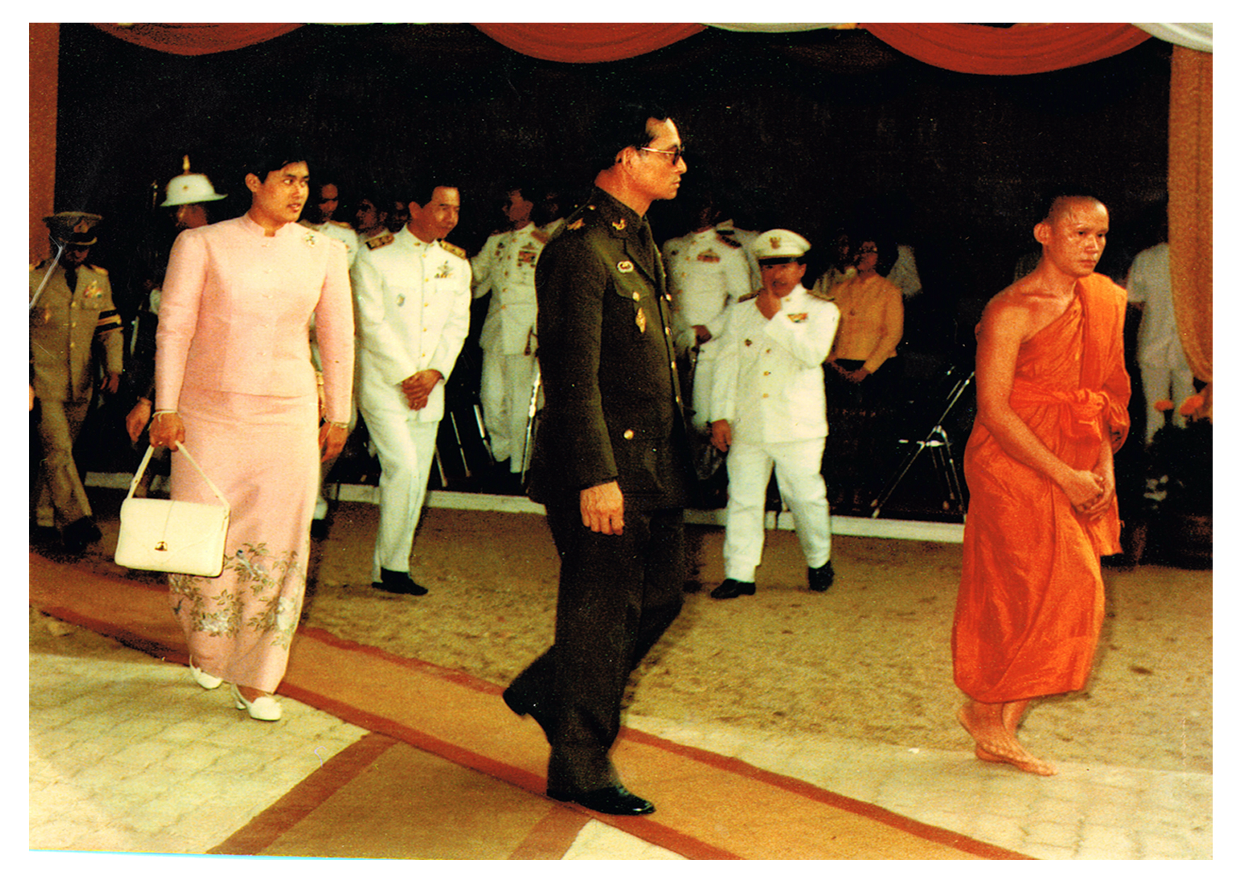 <strong>九世国王来寺敬拜</strong>